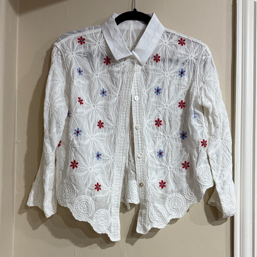 Elegant White Blouse with Floral Embroidery